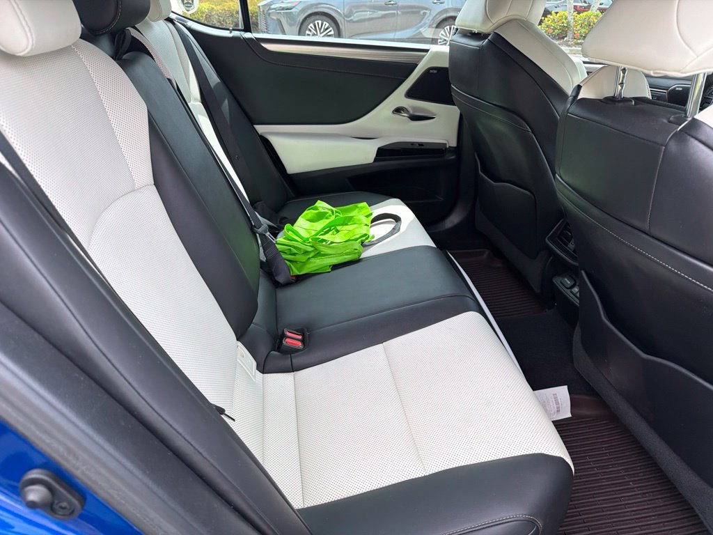 Certified 2022 Lexus ES 350 F Sport w/ Accessory Package 2 FWD image 15