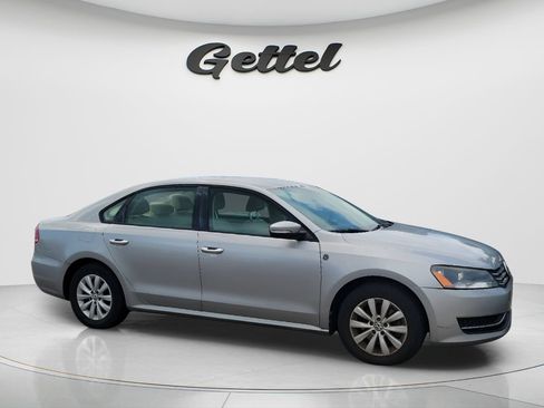 Used 2014 Volkswagen Passat 1.8T Wolfsburg Edition FWD image 3