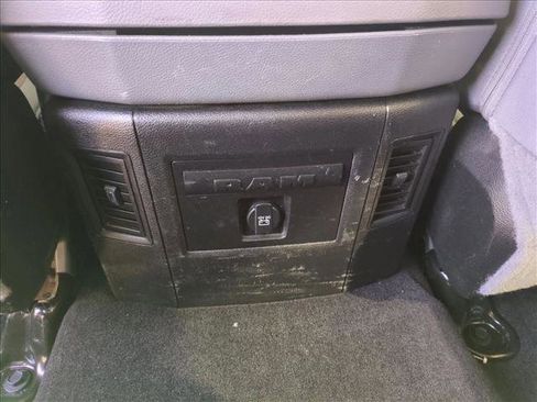 Used 2017 RAM 2500 SLT w/ Protection Group image 17