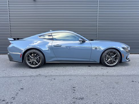 Used 2024 Ford Mustang Dark Horse image 6