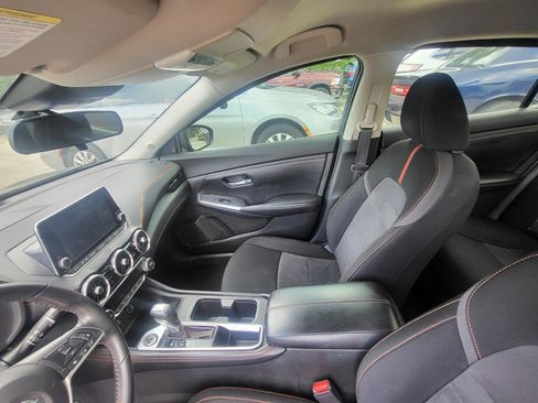 Used 2021 Nissan Sentra SR FWD image 32