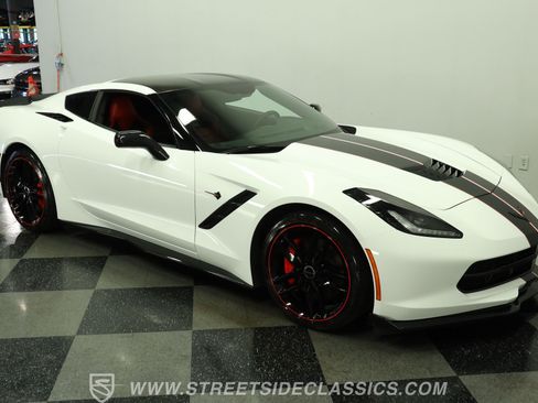 Used 2015 Chevrolet Corvette Stingray Coupe w/ Pacific Design Package RWD image 14