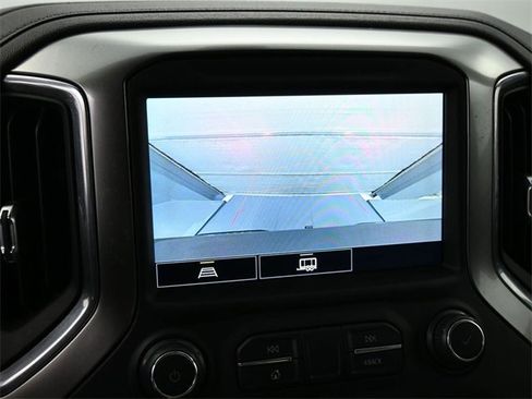 Used 2021 Chevrolet Silverado 1500 LT Trail Boss w/ Convenience Package II image 15