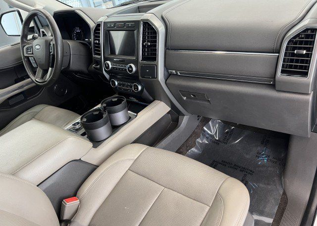 Used 2018 Ford Expedition Max XLT w/ Equipment Group 202A AWD/4WD image 15