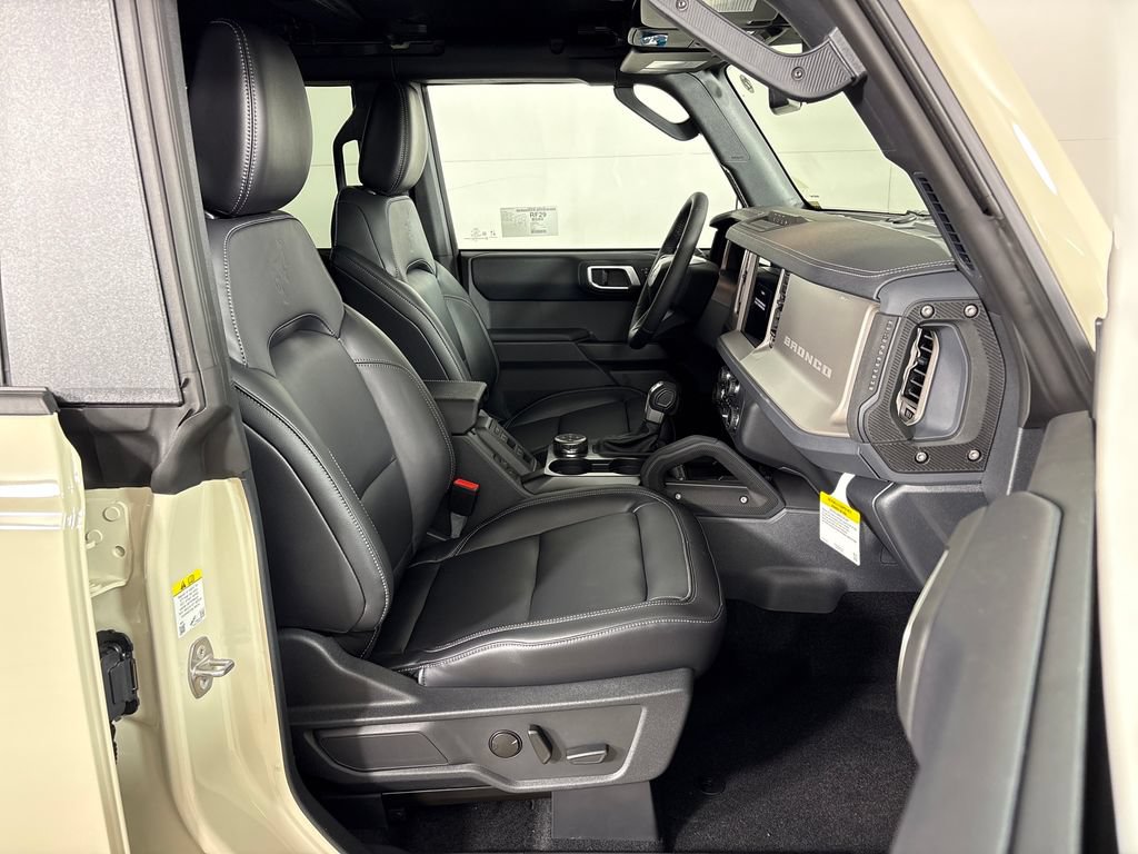 New 2026 Ford Bronco Outer Banks w/ Sasquatch Package AWD/4WD image 5