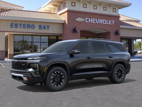 New 2026 Chevrolet Traverse Z71 w/ Enhanced Driving Package AWD/4WD image 2