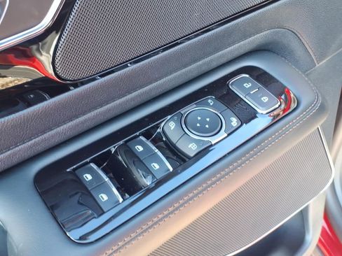 New 2026 Lincoln Aviator AWD image 16