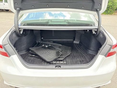 Used 2019 Toyota Camry XSE w/ Driver Assist Package FWD image 12