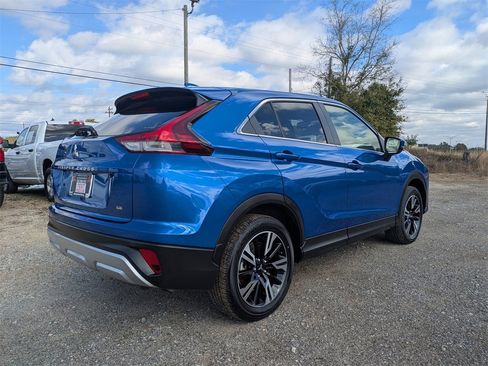 Used 2024 Mitsubishi Eclipse Cross SE image 3