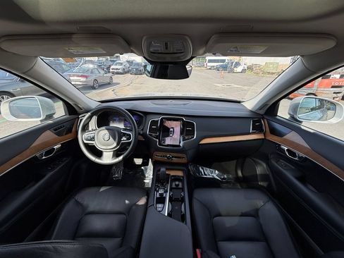 Used 2023 Volvo XC90 B6 Plus w/ Protection Package Premier AWD/4WD image 23