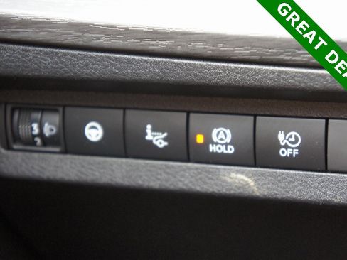 Used 2023 Nissan Ariya AWD image 18