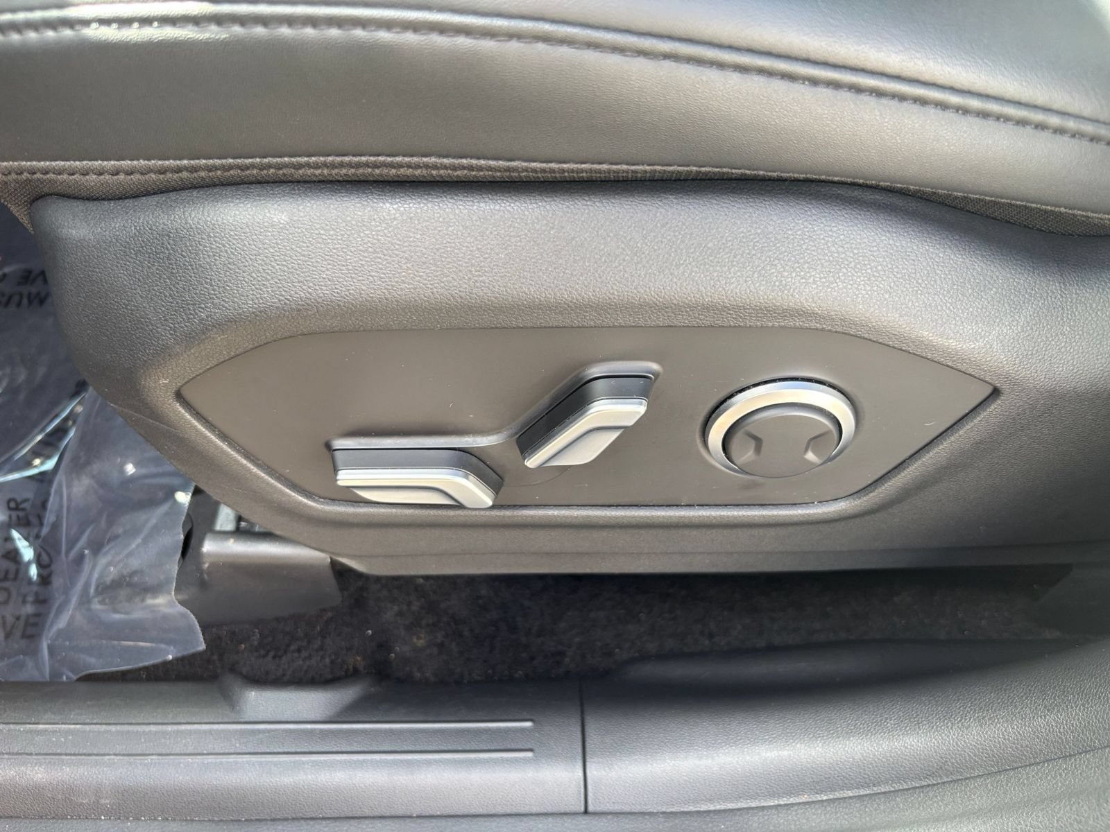 Used 2026 Hyundai Santa Fe SEL FWD image 21