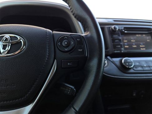 Used 2017 Toyota RAV4 XLE image 18