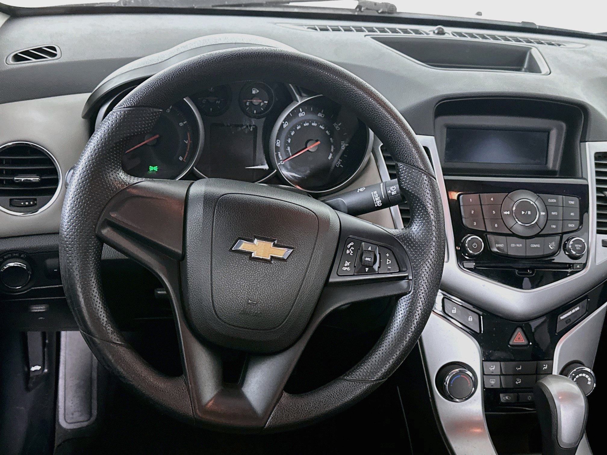 Used 2014 Chevrolet Cruze LS FWD image 17