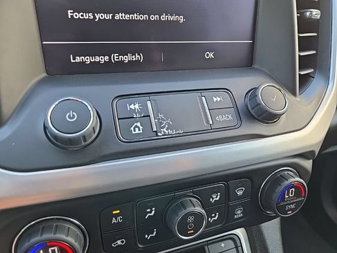 Used 2023 GMC Acadia SLE w/ Driver Convenience Package FWD image 56