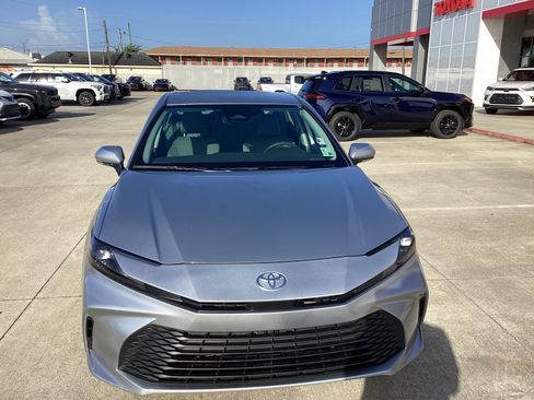 Used 2026 Toyota Camry LE FWD image 2