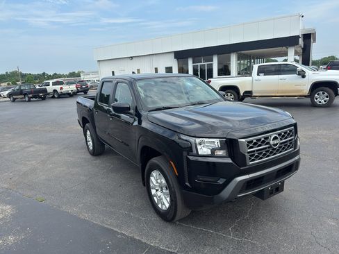 Used 2023 Nissan Frontier SV w/ Tow Package image 3