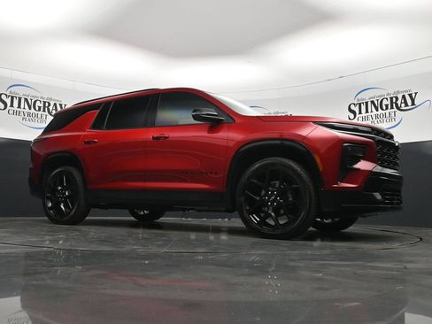 Used 2024 Chevrolet Traverse RS w/ LPO, Floor Liner Package FWD image 26