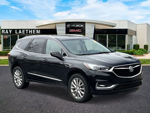 Used 2018 Buick Enclave Premium w/ Experience Buick Package image 6