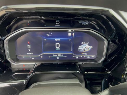 Used 2022 Chevrolet Silverado 1500 LT image 21