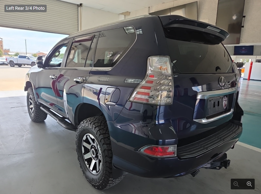 Used 2020 Lexus GX 460 Premium w/ Premium Package AWD/4WD image 3