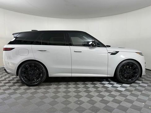 New 2026 Land Rover Range Rover Sport Dynamic SE AWD/4WD image 9