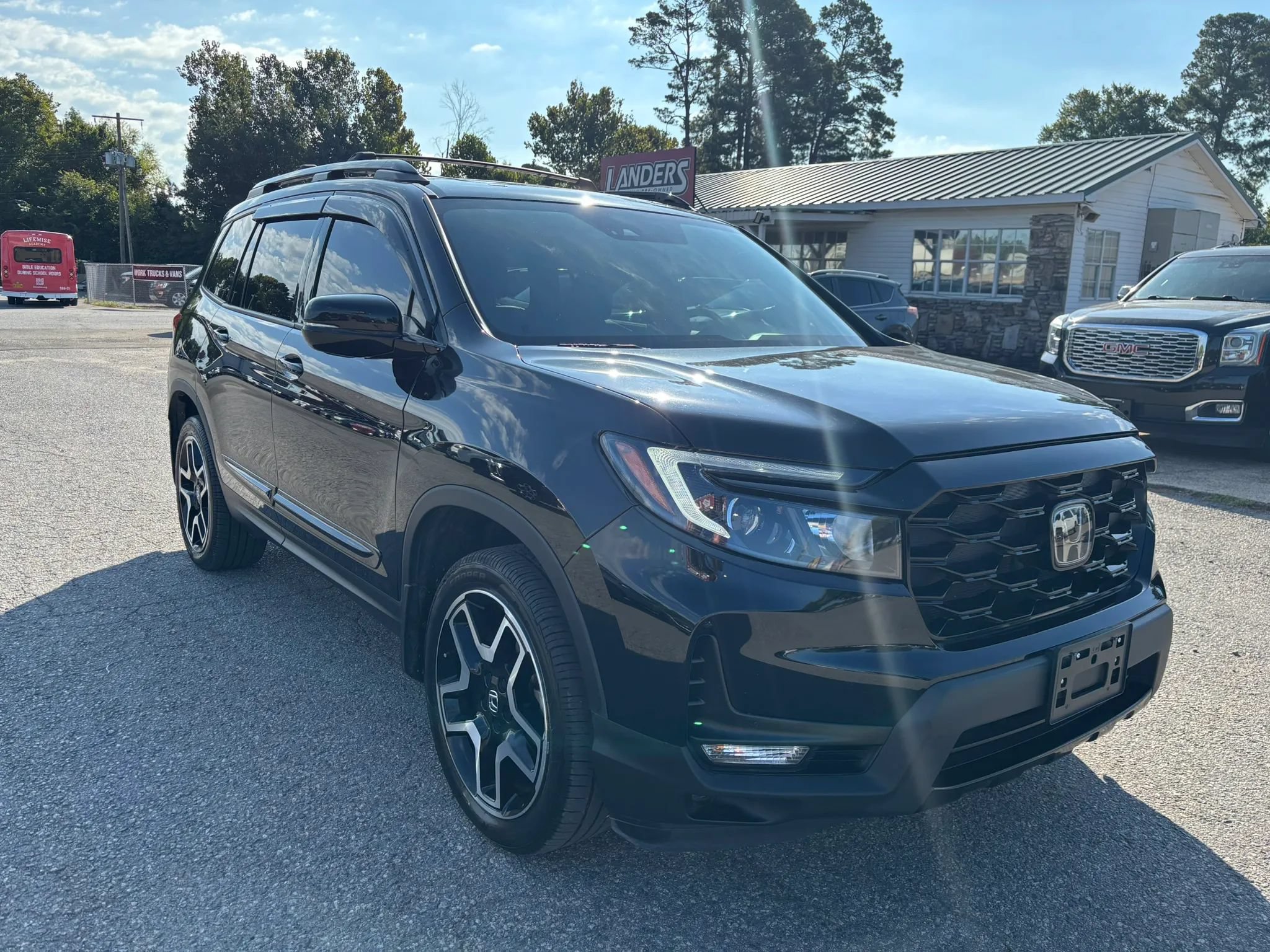 Used 2022 Honda Passport Elite image 7