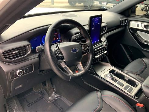 Used 2023 Ford Explorer ST w/ Equipment Group 401A image 17