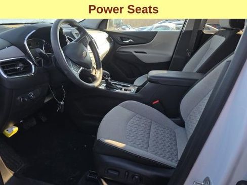Used 2023 Chevrolet Equinox LS w/ LS Convenience Package AWD/4WD image 10