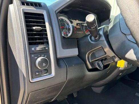 Used 2017 RAM 1500 Express w/ Black Ram 1500 Express Group AWD/4WD image 21