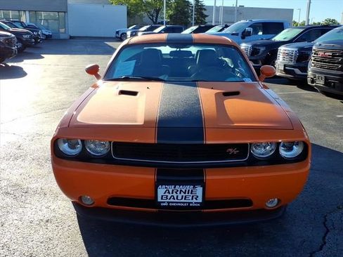 Used 2014 Dodge Challenger R/T RWD image 12