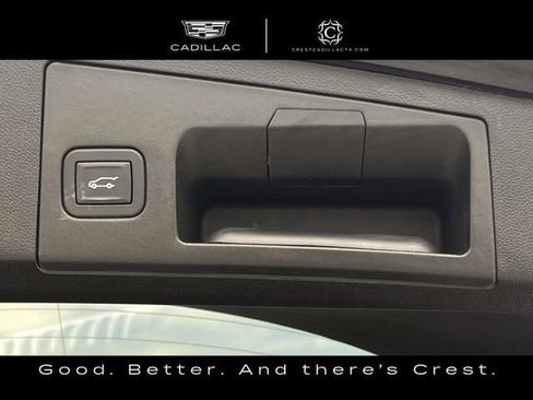 Certified 2025 Cadillac XT4 Premium Luxury FWD image 33
