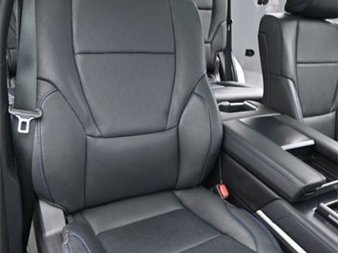 Used 2024 Toyota Sequoia Platinum image 18