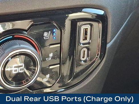 Used 2022 Chevrolet Silverado 1500 LTZ w/ LTZ Convenience Package II AWD/4WD image 16