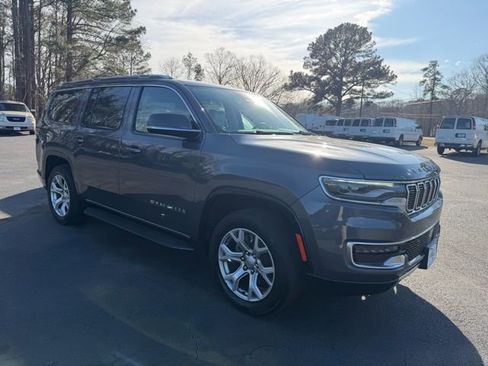 Used 2022 Jeep Wagoneer Series II w/ Rear Seat Video Group 1 image 2