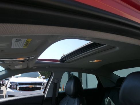 Used 2021 Hyundai Elantra Limited w/ Cargo Package FWD image 12