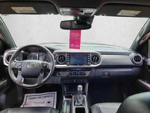 Used 2022 Toyota Tacoma Limited RWD image 17