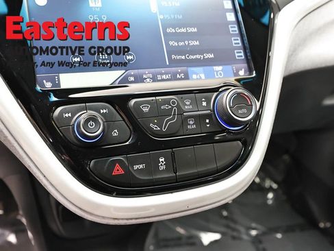 Used 2020 Chevrolet Bolt LT FWD image 20