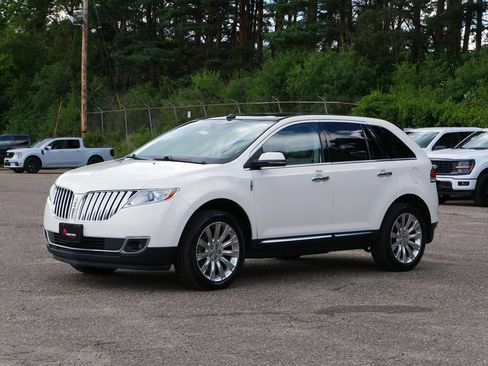 Used 2013 Lincoln MKX AWD image 6