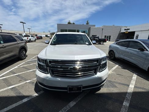 Used 2018 Chevrolet Suburban Premier AWD/4WD image 1