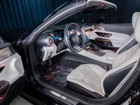 Certified 2023 Mercedes-Benz SL 63 AMG 4MATIC image 16