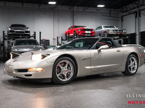 Used 2002 Chevrolet Corvette Convertible w/ Preferred Equipment Group2 image 27