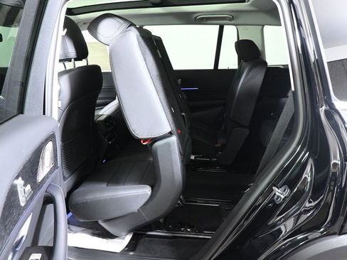New 2026 Mercedes-Benz GLS 450 4MATIC image 34