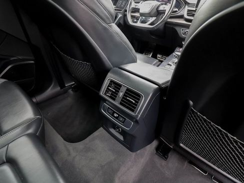 Used 2018 Audi SQ5 Prestige w/ Prestige Package image 51