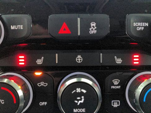 Used 2022 RAM 2500 Laramie AWD/4WD image 21