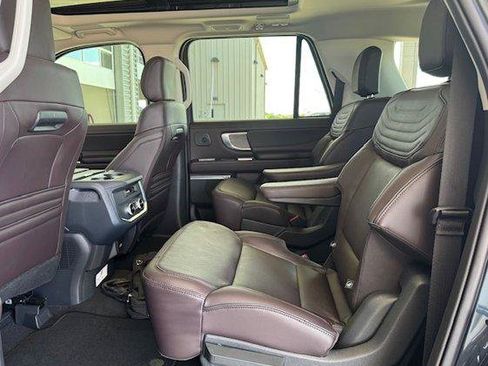 New 2025 Ford Expedition Max Platinum w/ Platinum Ultimate Package AWD/4WD image 6