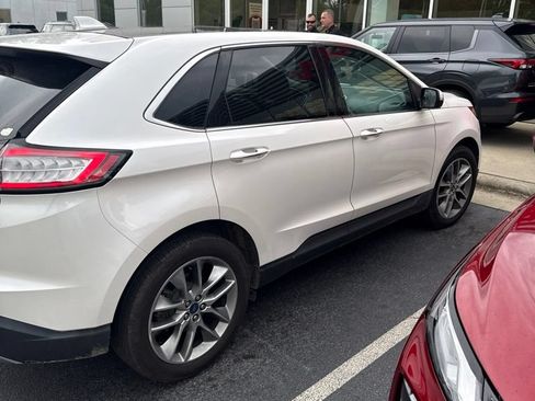 Used 2015 Ford Edge Titanium w/ Equipment Group 301A AWD/4WD image 2
