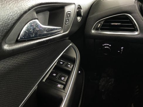 Used 2017 Chevrolet Cruze LT w/ Convenience Package image 39