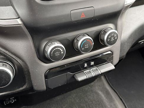 Used 2019 RAM 1500 Big Horn image 26