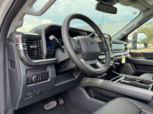 New 2026 Ford F250 Lariat w/ Black Appearance Package image 39